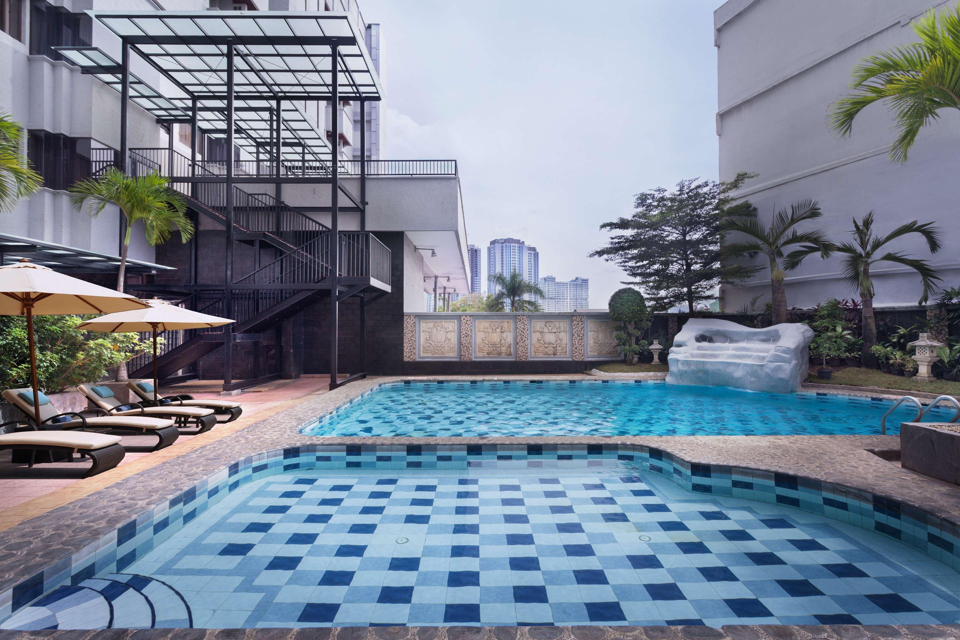 Aiho Hotel เมดาน ภายนอก รูปภาพ