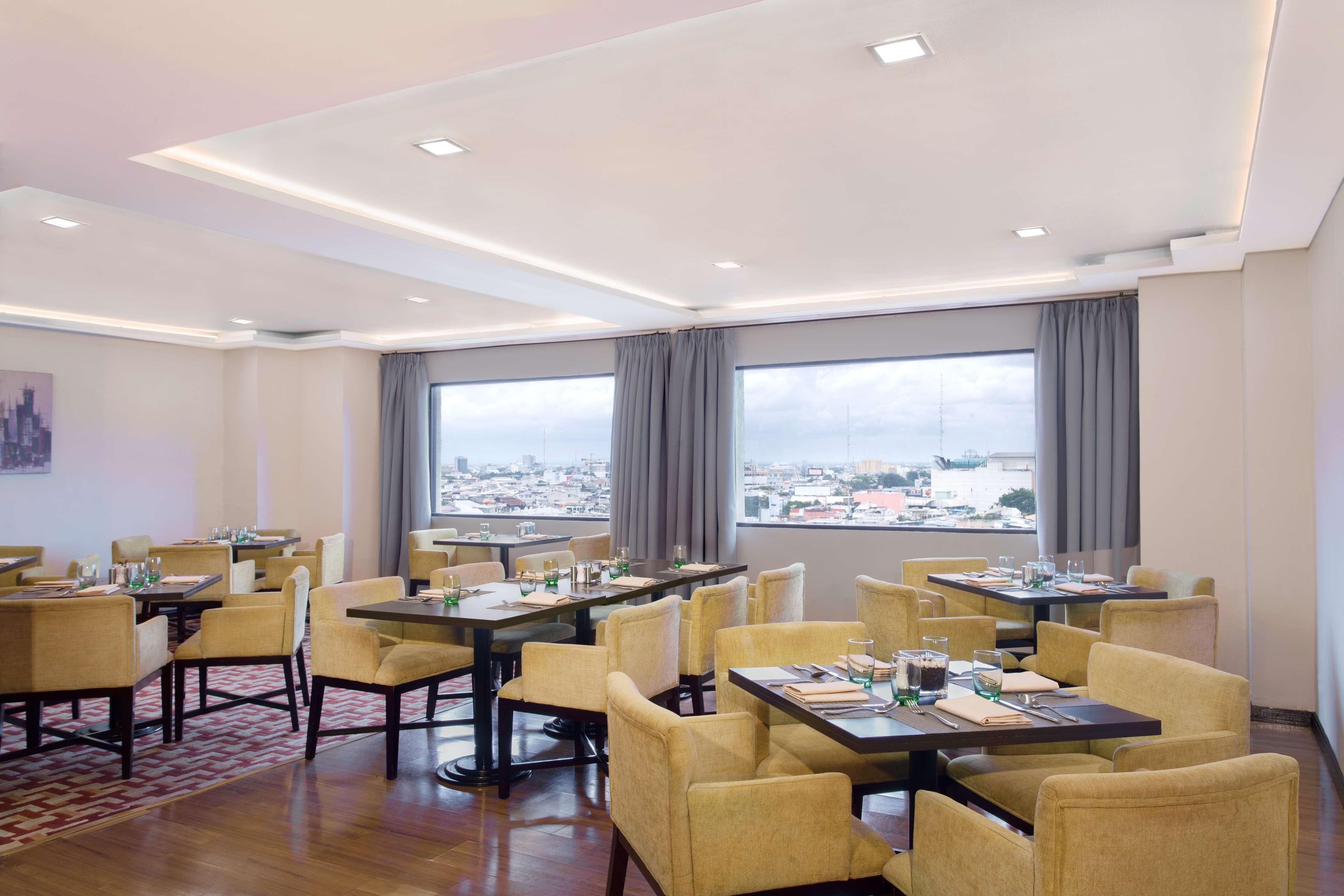 Aiho Hotel เมดาน ภายนอก รูปภาพ