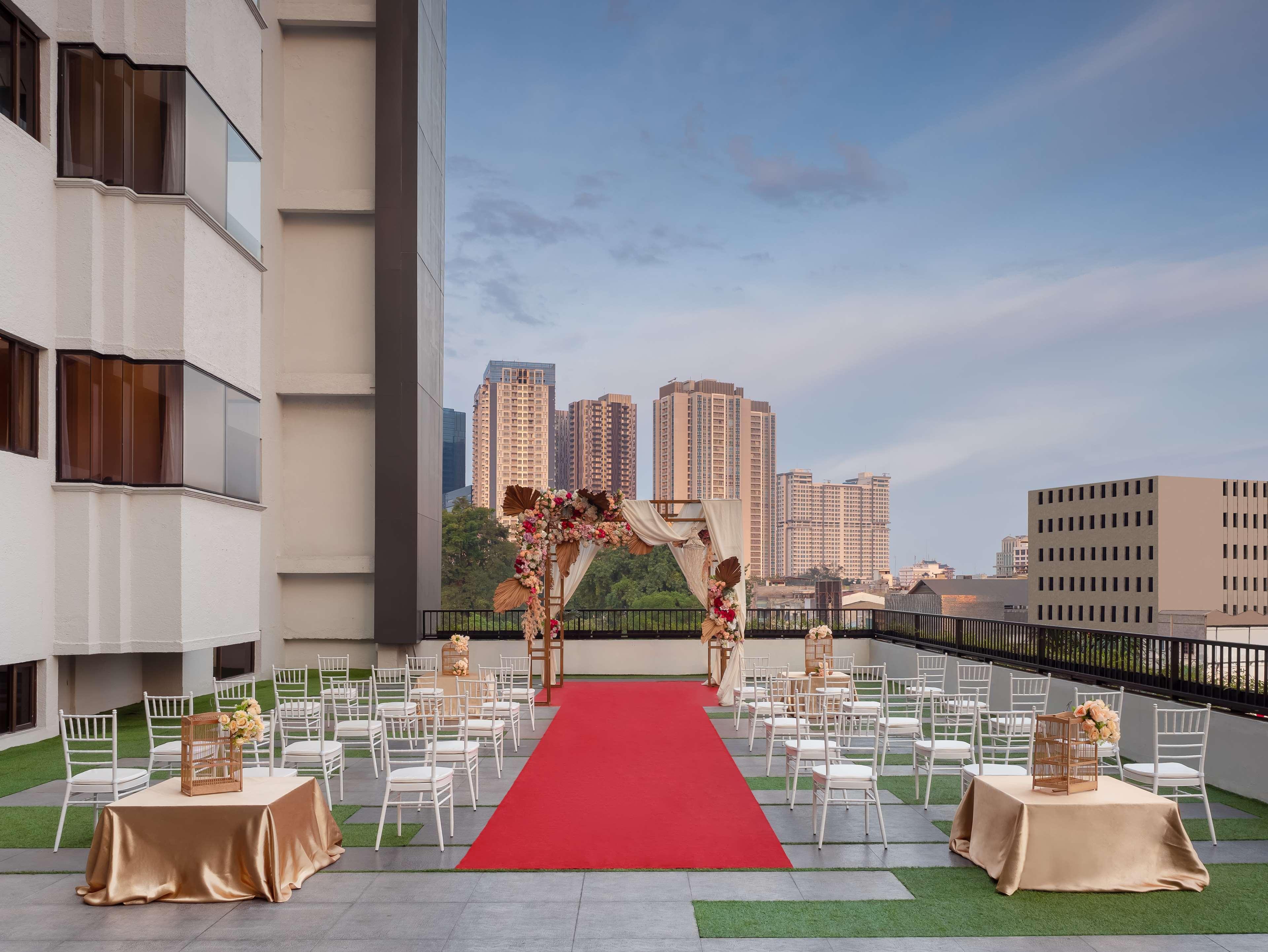 Aiho Hotel เมดาน ภายนอก รูปภาพ