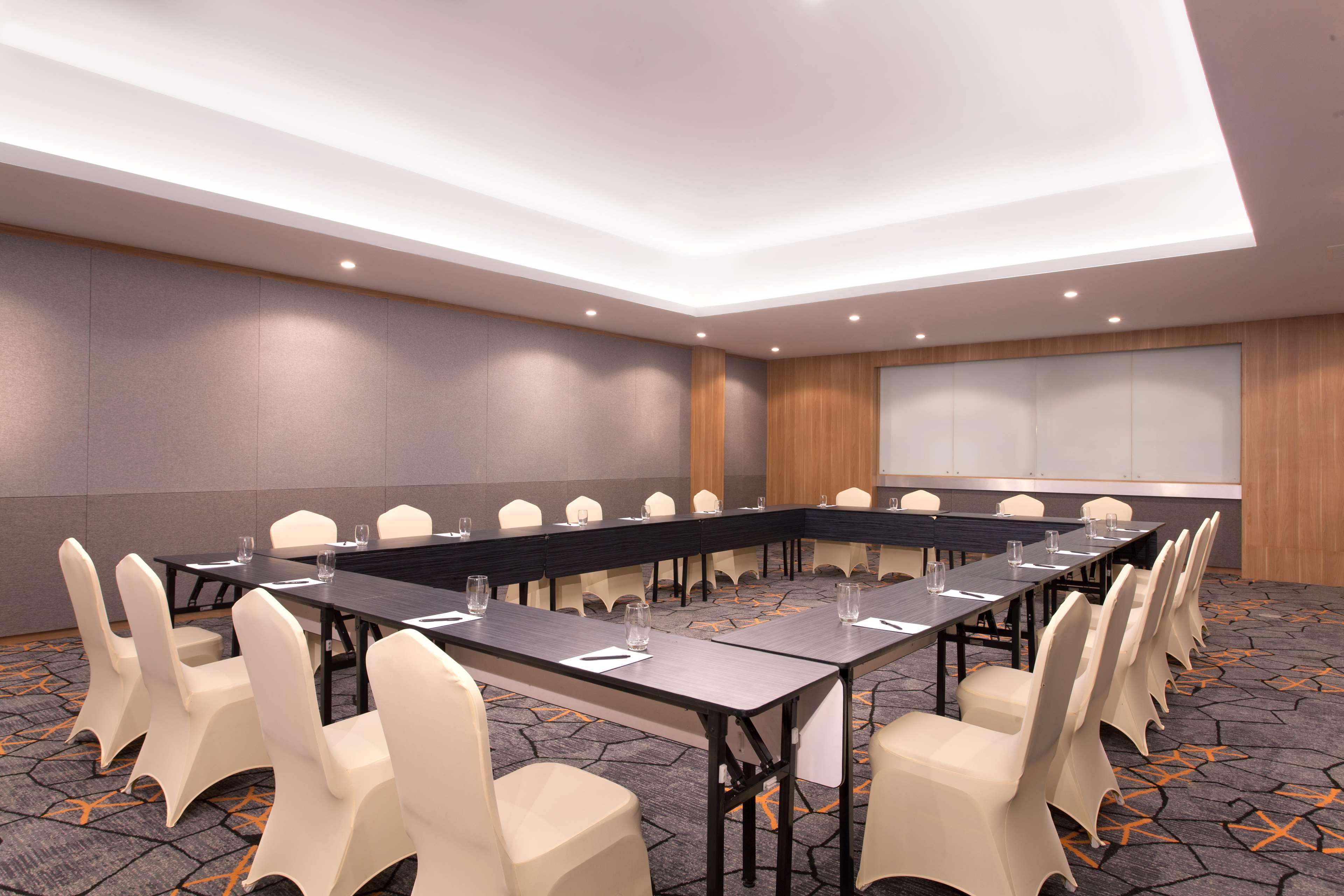 Aiho Hotel เมดาน ภายนอก รูปภาพ